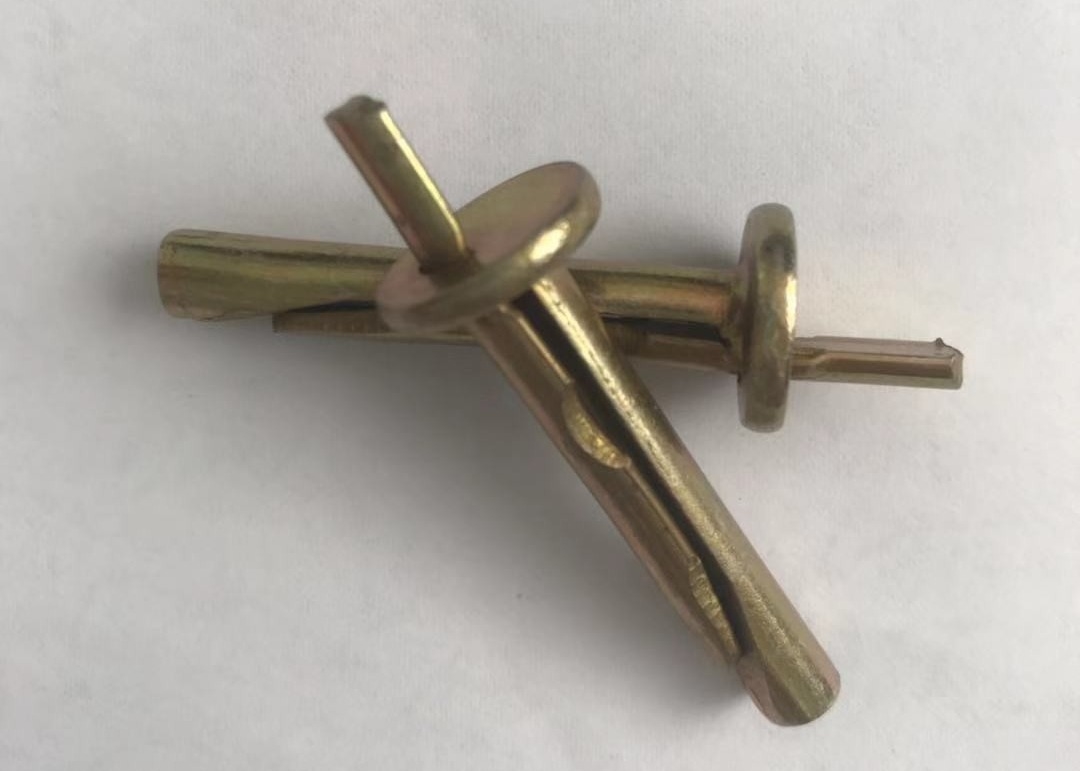 Yellow White Zinc Plated Chemical Anchor Bolt Carbon Steel Celling Anchor 6*40mm 6*60mm