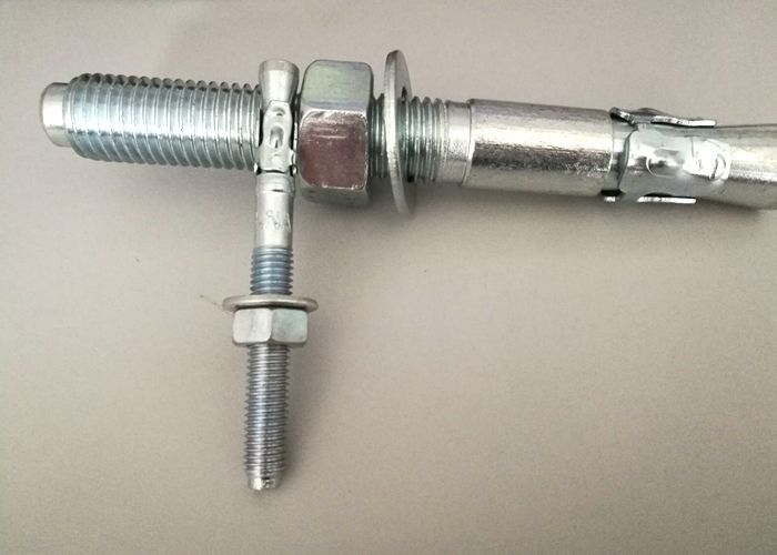 M6-M24 Zinc Plated Wedge Anchor Bolt For Construction Building / Foundation Connection