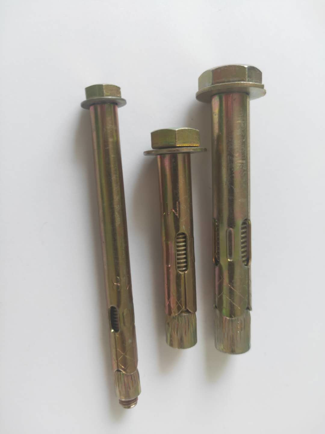 Fasteners 1/4 Sleeve Anchor Bolts M24 Carbon Steel Yellow Zinc